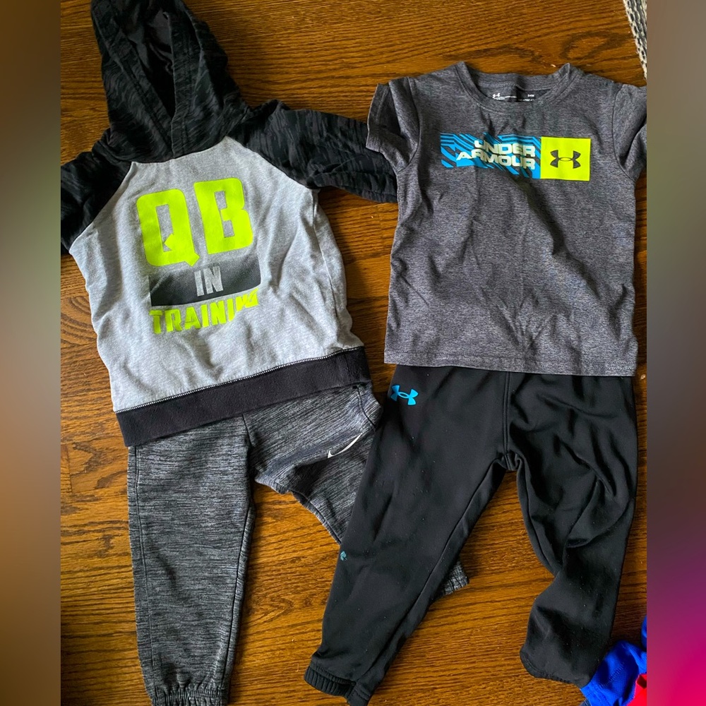 [[4 PIECE BUNDLE]] Toddler 4 piece bundle Under Armour, Nike + Carters - Fit 2T